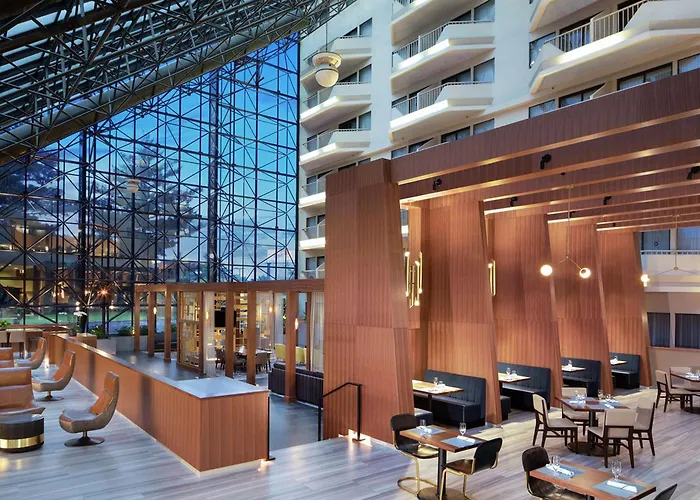 Doubletree By Hilton Hotel Newark Airport